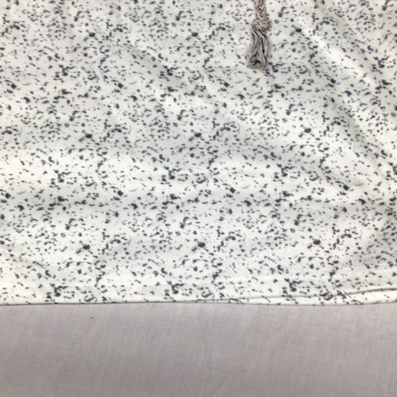 Skull and Football Hoodie with Plaid Sleeves buccaneers - Picture 8 of 9